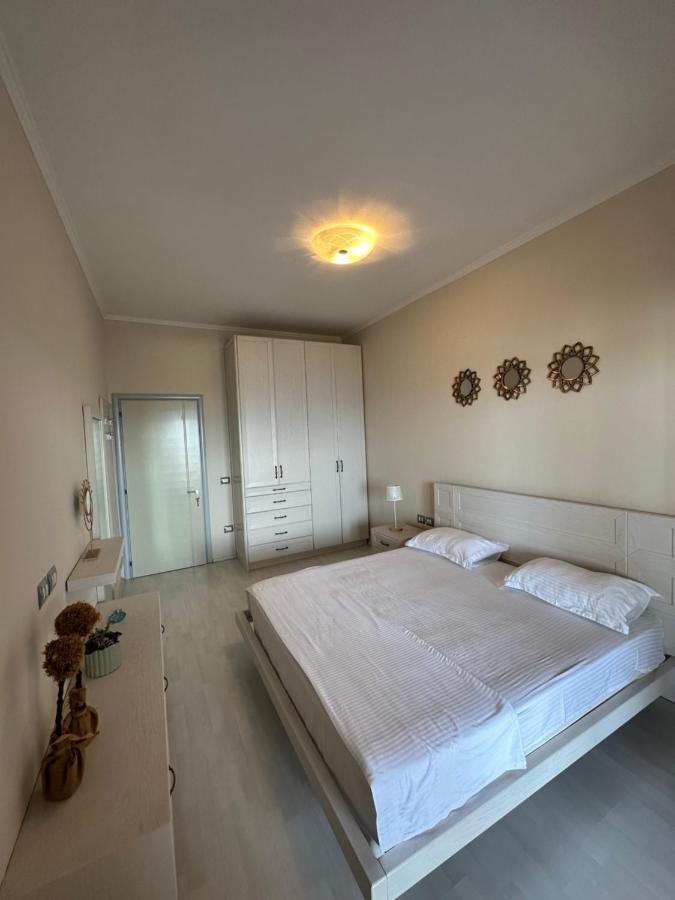 Luxury Penthouse B&E Apartment Sarande Exterior photo