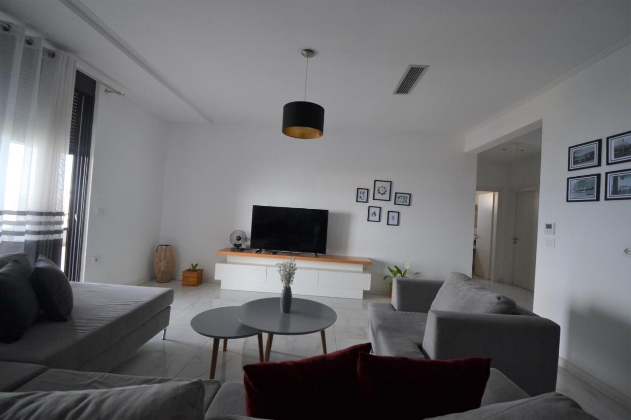 Luxury Penthouse B&E Apartment Sarande Exterior photo