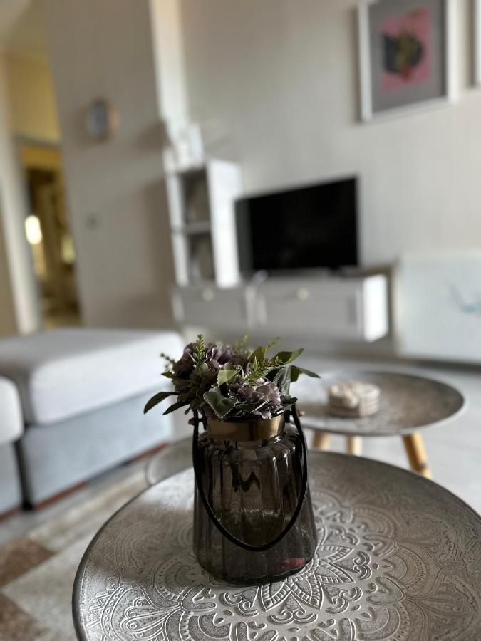 Luxury Penthouse B&E Apartment Sarande Exterior photo