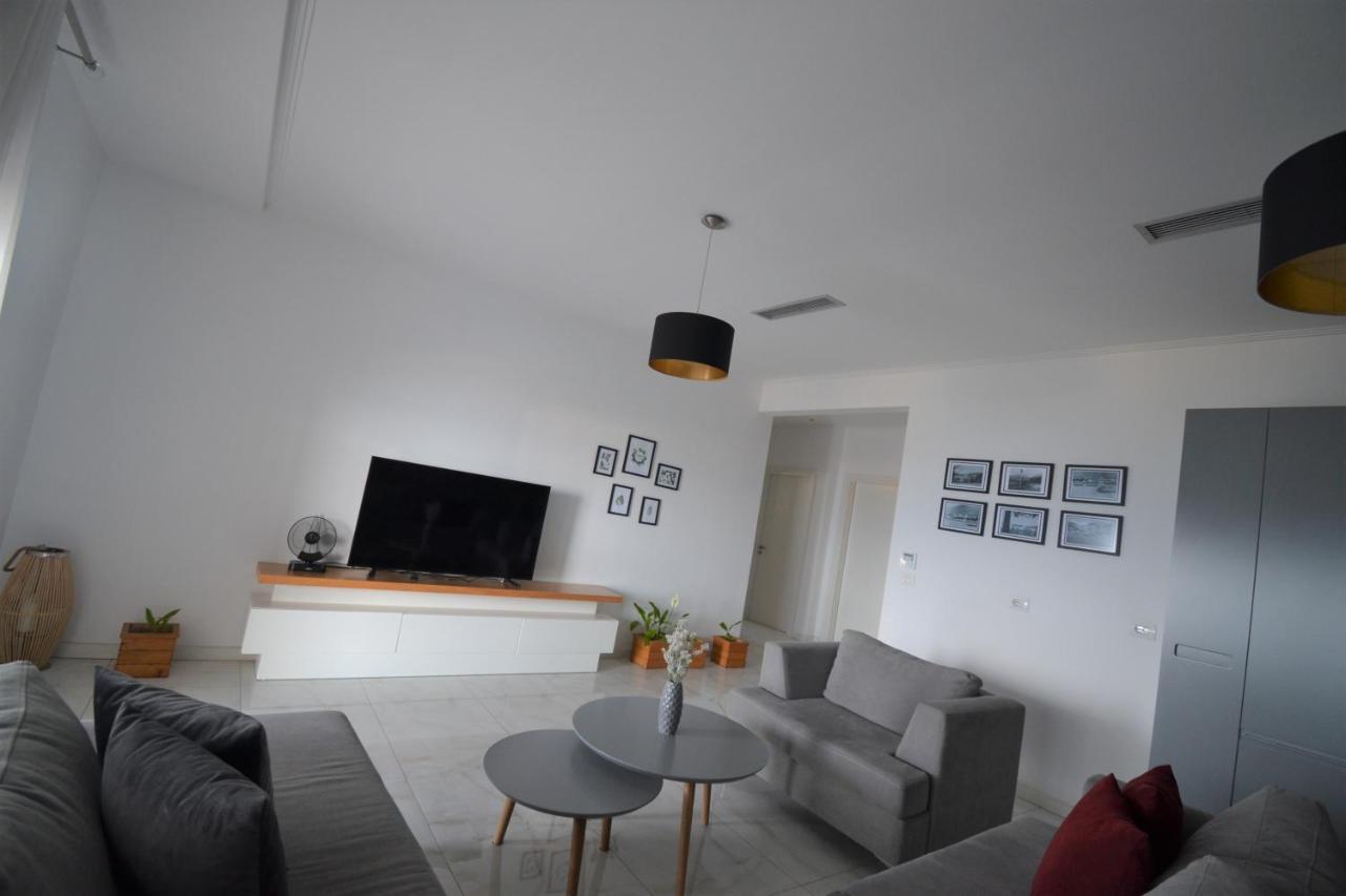 Luxury Penthouse B&E Apartment Sarande Exterior photo