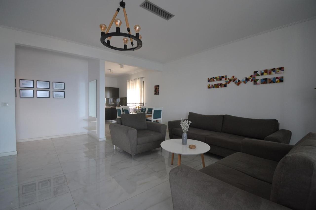 Luxury Penthouse B&E Apartment Sarande Exterior photo